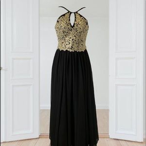 My Michelle Gold Lace Applique Halter Formal Prom Dress Women's Size 1